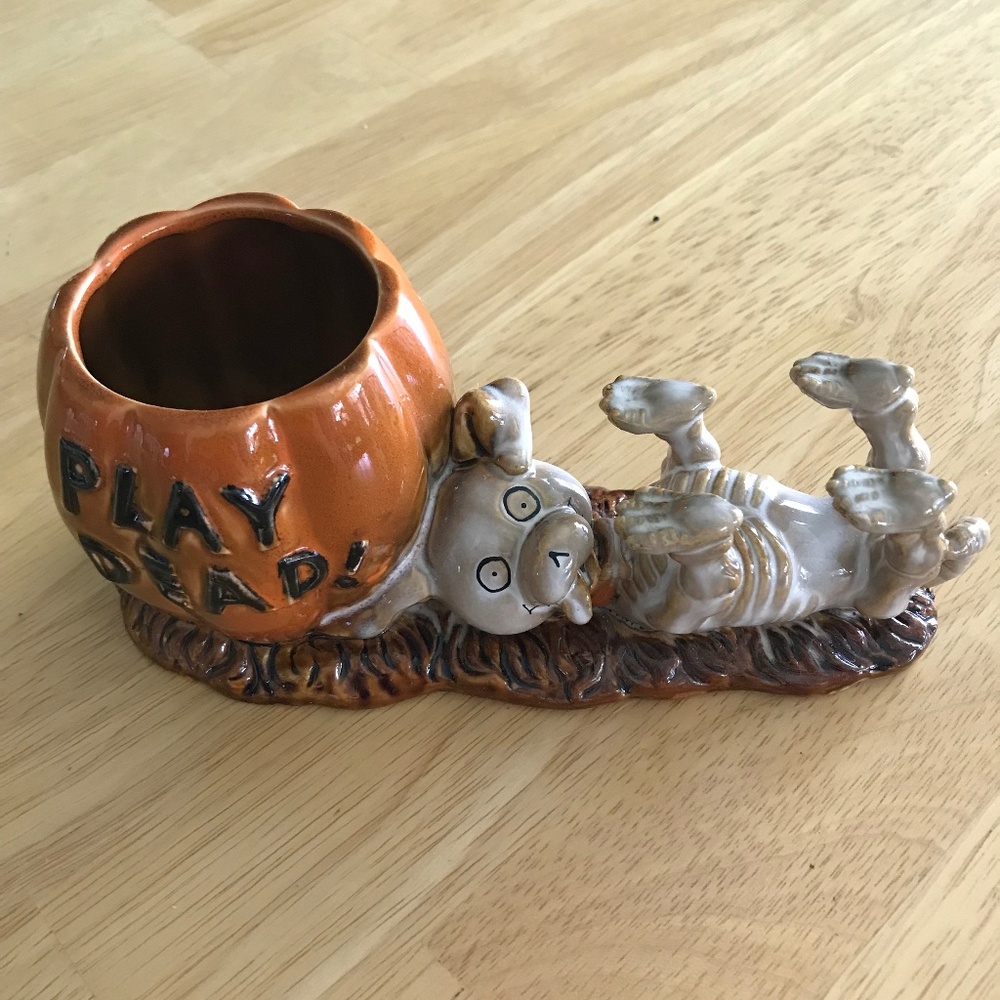 YANKEE CANDLE NWT BONEY BUNCH “PLAY DEAD DOG” VOTIVE HOLDER